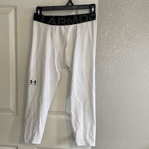 Under Armour - Boys Youth Large - 3/4 Length - Heatgear Tights - white